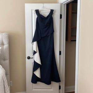 Alexander by Daymor 1060  Navy trumpet dress with white ruffle. Peplum.  Size 12